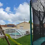 Bed & Breakfast Chez Les J-folais -les Epesses - 3 Kms Puy Dufou