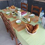 Bed & Breakfast Chez Les J-folais -les Epesses - 3 Kms Puy Dufou 3*
