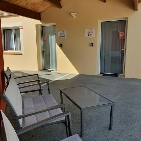 Chez Les J-folais -les Epesses - 3 Kms Puy Dufou B&B 3*