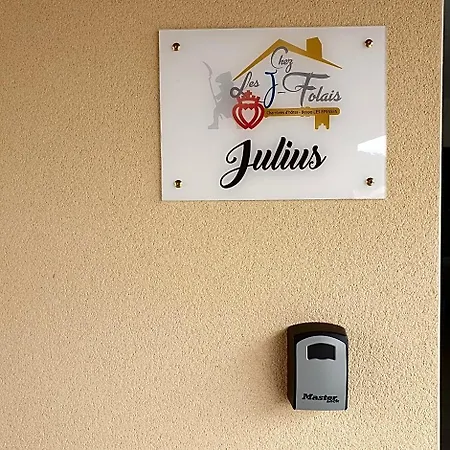Chez Les J-folais -les Epesses - 3 Kms Puy Dufou Bed and breakfast 3*
