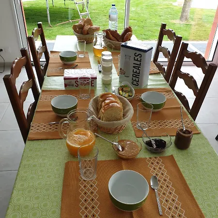 Chez Les J-folais -les Epesses - 3 Kms Puy Dufou Bed and breakfast