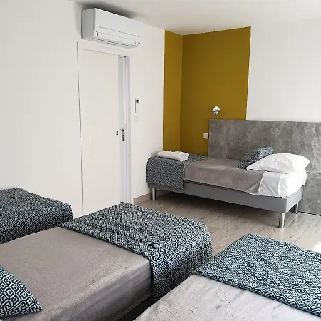 Bed and breakfast Chez Les J-folais -les Epesses - 3 Kms Puy Dufou 3*