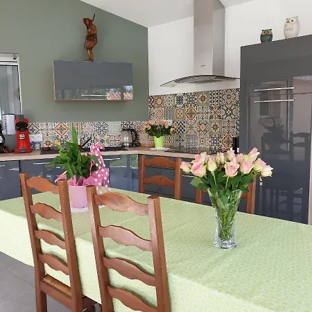 Chez Les J-folais -les Epesses - 3 Kms Puy Dufou Bed and breakfast 3*